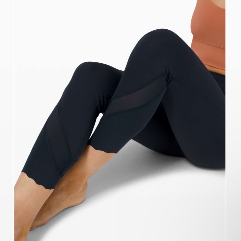 Lululemon Wunder Under leggings - Picture 3 of 3